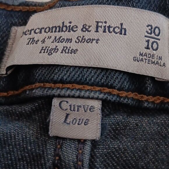 Abercrombie and Fitch and Charter Club Bundle of TWO Short. - Picture 4 of 11